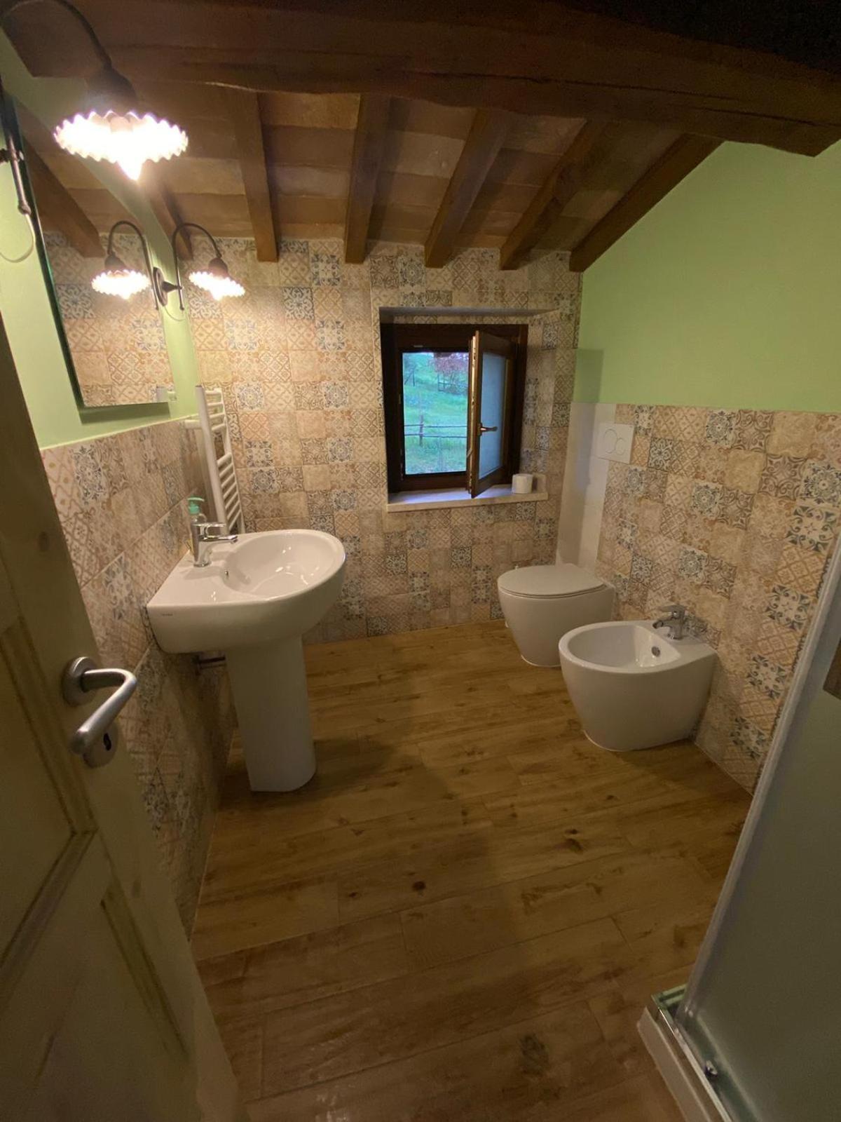 Agriturismo Sant'Angelo Holiday Farm Gualdo Cattaneo Exterior photo