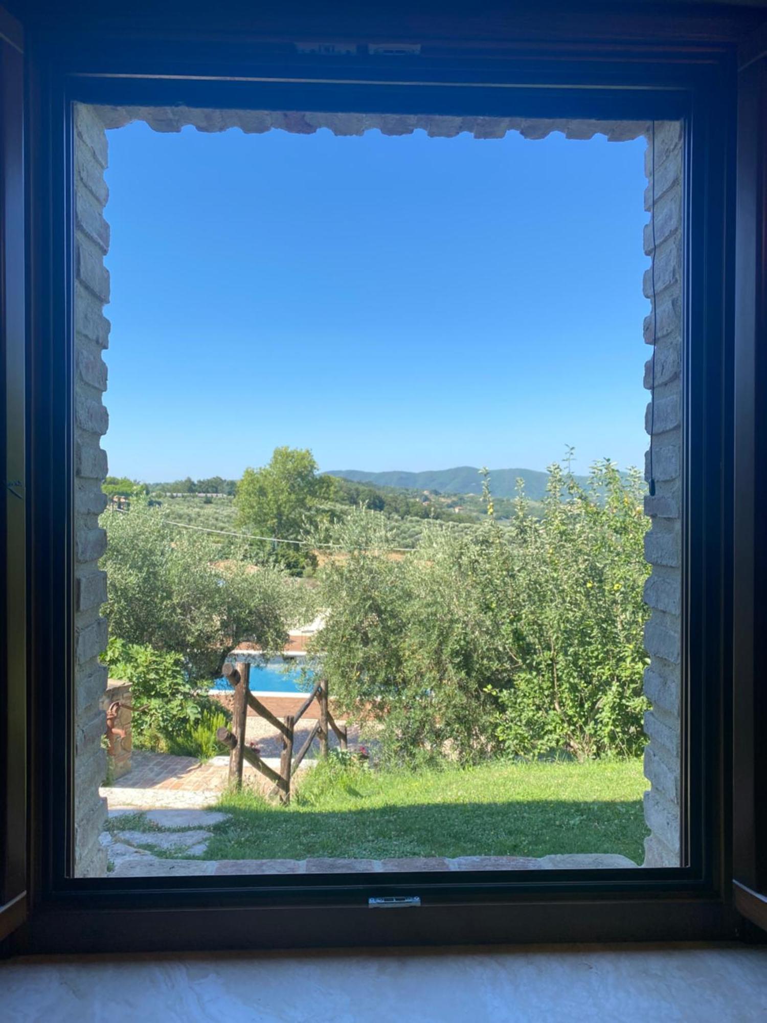 Agriturismo Sant'Angelo Holiday Farm Gualdo Cattaneo Exterior photo